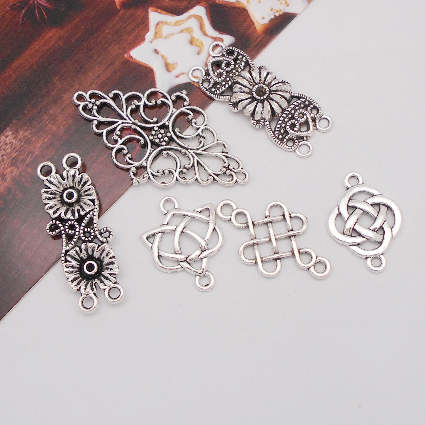 36pcs Mixed Antique Silver Alloy Chinese Knot Celtic Knot Celtic Knot Pendant for Jewelry Making DIY